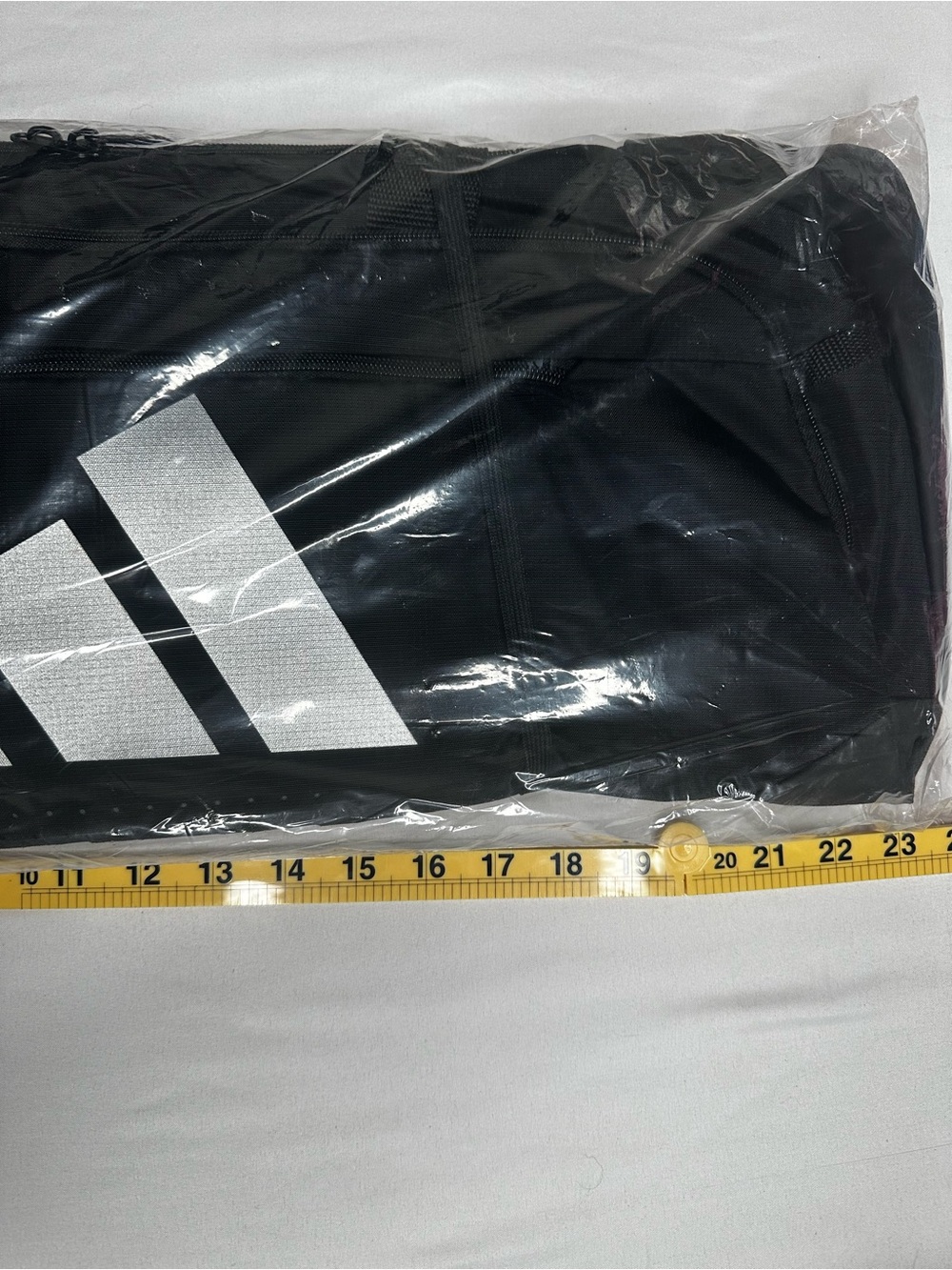 New Adidas Defender 5 Medium Duffel Bag - Picture 7 of 8